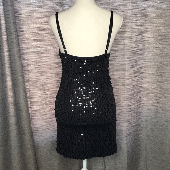21 MEDIUM BLACK SEQUINS STRAPPY DRESS - Picture 3 of 10